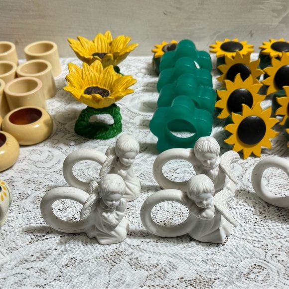 Assorted Napkin Rings Set - Picture 3 of 4